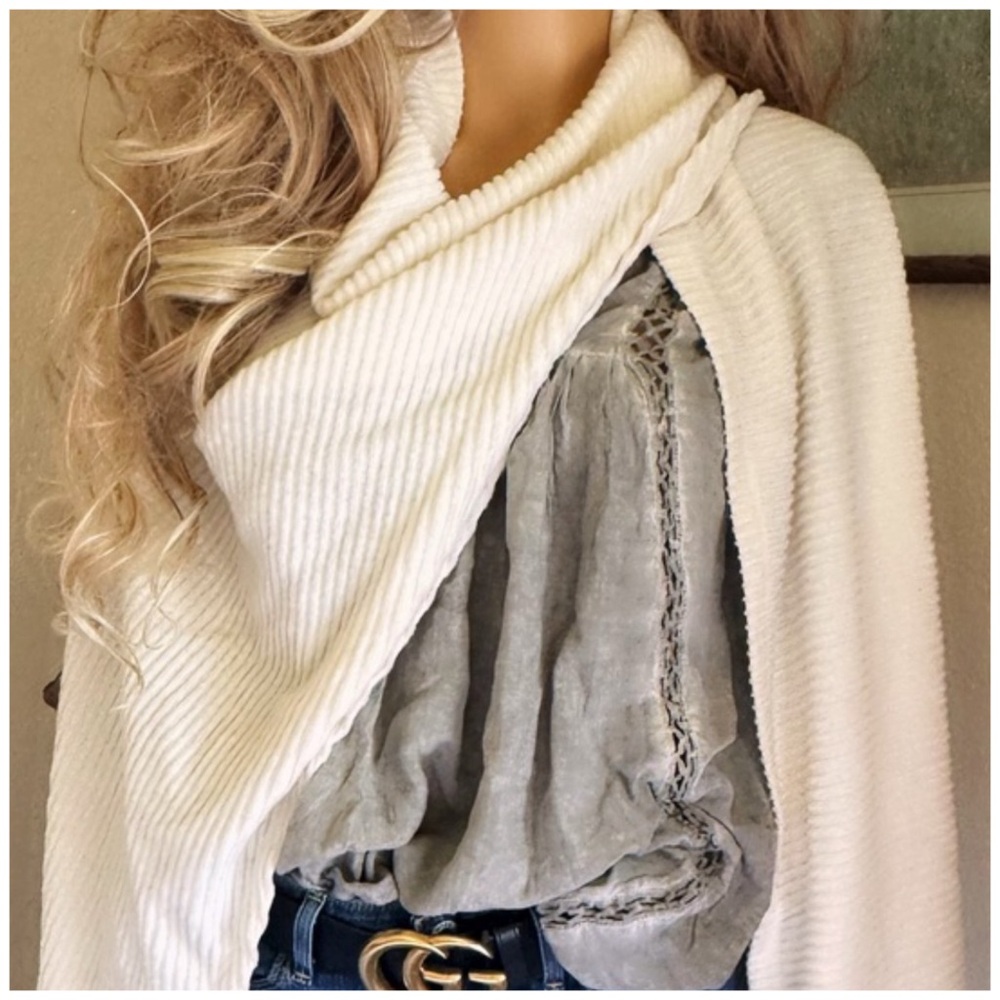 BYCHANCE • Ivory Sonia Long-Sleeve Cardigan Wrap Shawl Sweater
NWT - Picture 5 of 6